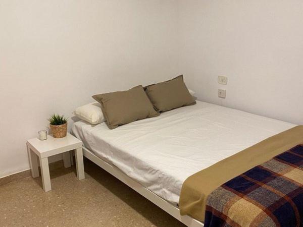 Habitaciones Privada Preciosa Grande Centro Malaga Tambien Cerca De La Playa Wi-Fi Málaga Exterior foto